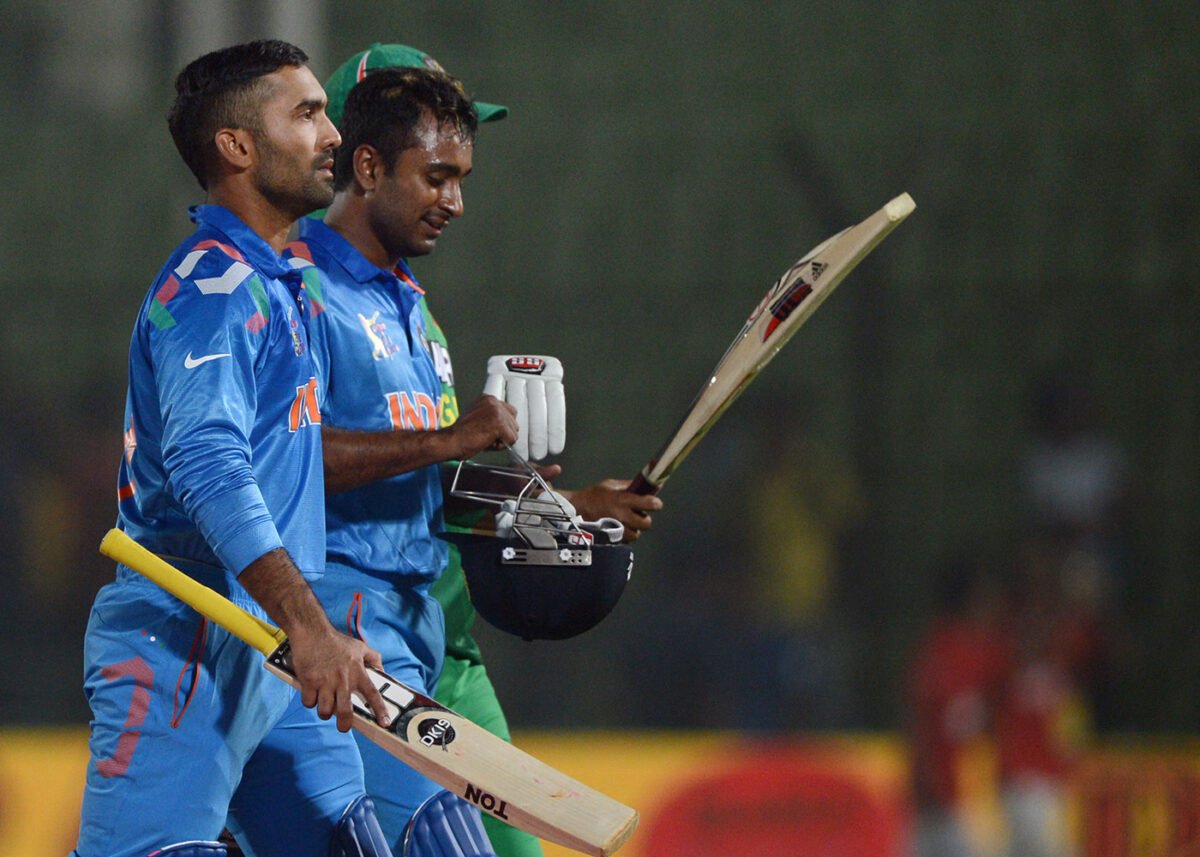 5 भारतीय खिलाड़ी जो विश्व कप टीम का हिस्सा थे लेकिन 1 भी मैच खेलने का नहीं मिला मौका
