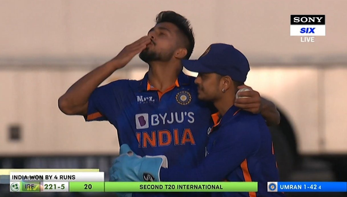 IND VS IRE: 2 गेंद और 7 रन फिर आयरलैंड के जबड़े से उमरान मलिक ने छीन लिया जीत, रोमांचक मैच में 4 रन से भारत ने जीती सीरीज