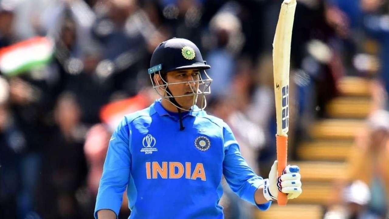 Mahendra Singh Dhoni के नाम दर्ज हैं क्रिकेट के 5 ऐसे रिकॉर्ड जिन्हें धोनी के संन्यास के बाद भी नहीं तोड़ सका कोई खिलाड़ी