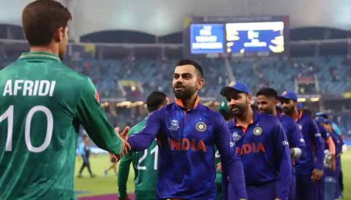 Asia Cup 2022: पाकिस्तान के खिलाफ इन 10 खिलाड़ियों का टीम इंडिया में खेलना हुआ पक्का, पंत-कार्तिक में छिड़ी जंग, इन्हें मिले मौका