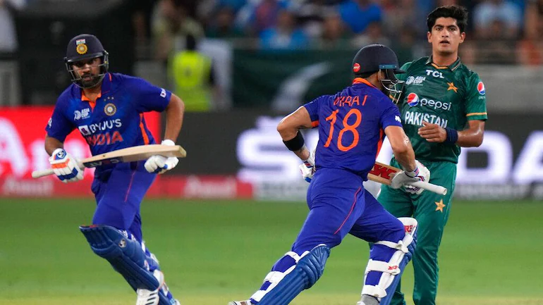 पाकिस्तान के खिलाफ फेल हुआ था भारत का टॉप ऑर्डर, अब हांगकांग के खिलाफ ये खिलाड़ी होंगे बाहर