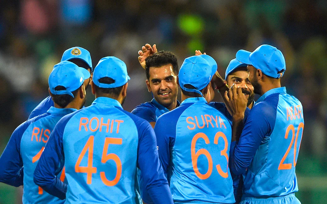 "इसे अब और नहीं झेल सकते" भारत की जीत के बाद भी भड़के फैंस, बीसीसीआई से कहा इसे टीम इंडिया से बाहर निकालो