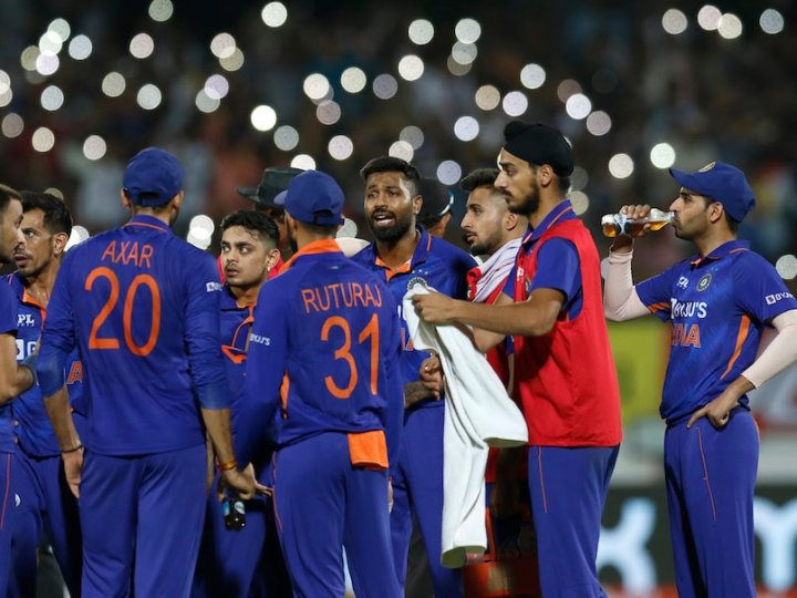 इस खिलाड़ी को टी20 विश्व कप टीम में जगह न देकर रोहित शर्मा ने दोहराई एशिया कप वाली गलती, विस्फोटक बल्लेबाजी में है माहिर