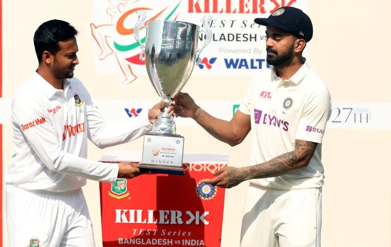 KL Rahul and Shakib Al Hasan