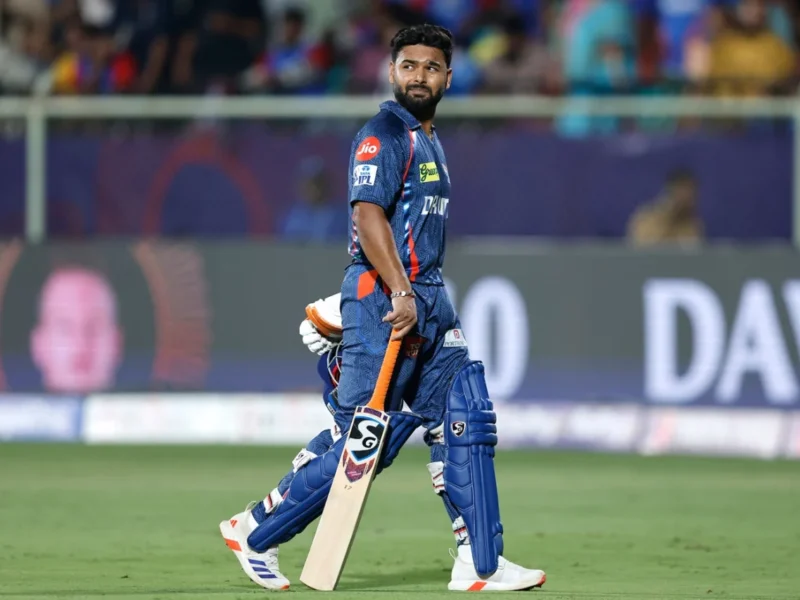 IPL 2025: रोहित-धोनी नहीं ये 4 दिग्गज खिलाड़ी डूबो रहे अपनी टीम की लुटिया, करोड़ो लेकर हर मैच में हो रहे फ्लॉप