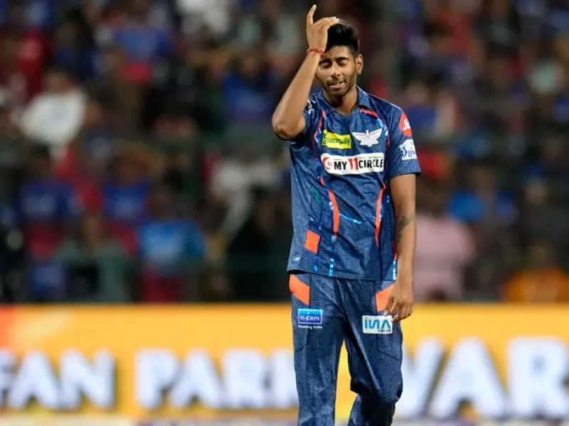 IPL 2025: 11 करोड़ में महज 2 मैच खेलकर आईपीएल से बाहर हुए मयंक यादव, LSG ने मयंक से भी घातक गेंदबाजी की कराई एंट्री