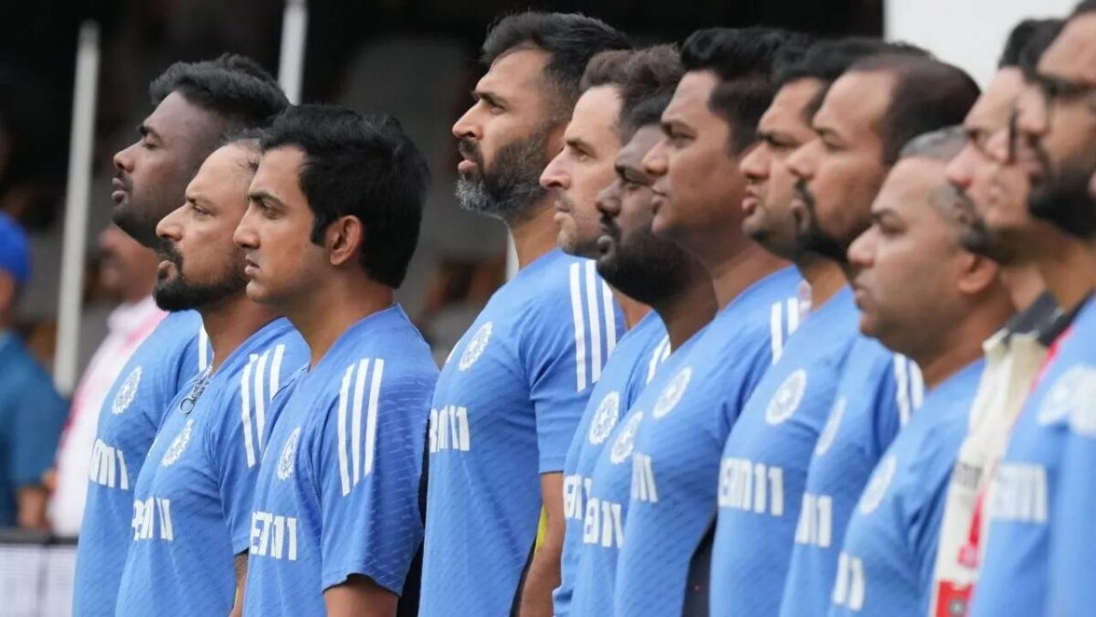 इंग्लैंड दौरे के लिए टीम इंडिया के कोचिंग दल में बदलाव, इंग्लैंड टेस्ट दौरे पर जाएंगे ये 3 दिग्गज, हेड कोच के नाम से भी उठा पर्दा