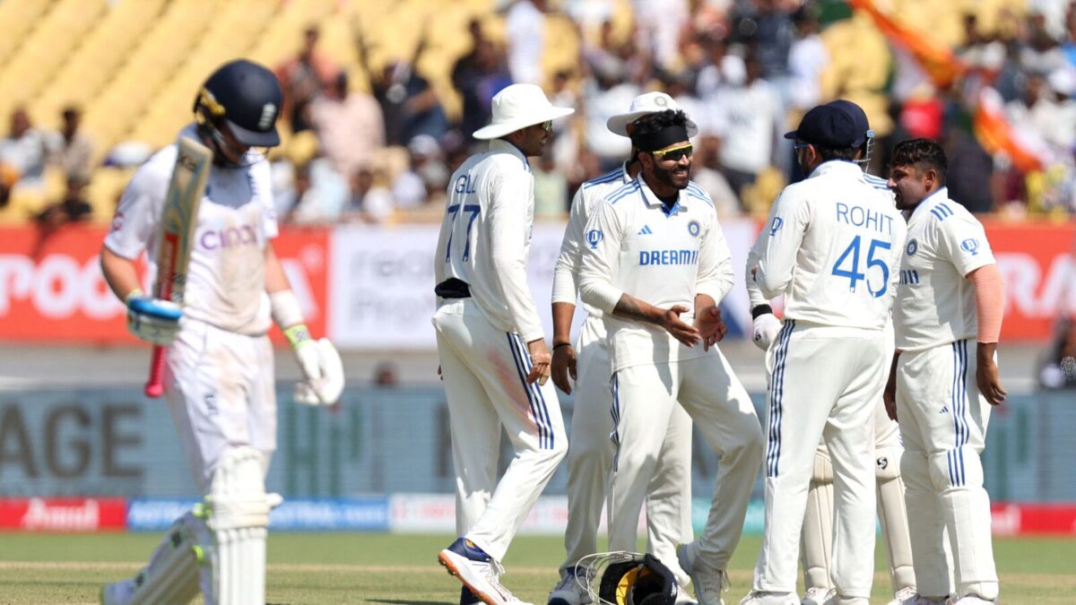 इंग्लैंड टेस्ट में डेब्यू करेगा भारत का सबसे घातक गेंदबाज, गेंद को दोनों तरफ स्विंग कराने में माहिर, बुमराह भी उसके आगे भरते हैं पानी