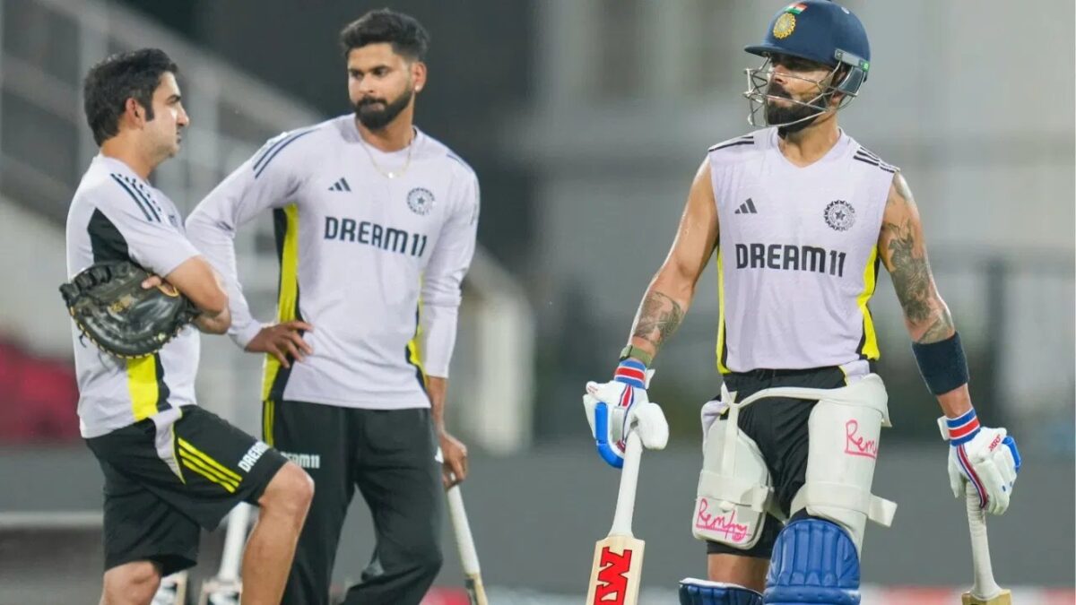 विराट ने उड़ाया मजाक, गंभीर ने किया टीम से बाहर, अब बल्ले से सेलेक्टर्स को दिया मुहं तोड़ जवाब, 9 चौका-छक्का