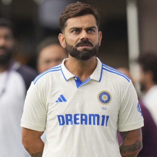 विराट कोहली ने टेस्ट क्रिकेट से किया संन्यास का ऐलान, 14 सालों के करियर पर विराम लगाते कही ये भावुक कर देने वाली बात