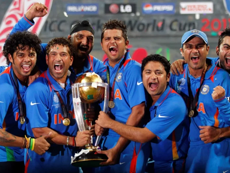 ODI WORLD CUP 2011 की Team India के 15 में से 14 खिलाड़ियों ने लिया संन्यास, मैदान पर डटा हुआ है ये खूंखार एक खिलाड़ी