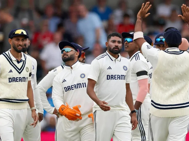 भारतीय टीम को तीसरे टेस्ट के बीच लगा बड़ा झटका, 5586 रन बनाने वाला खिलाड़ी हुआ चोटिल, चौथे टेस्ट में खेलना मुश्किल
