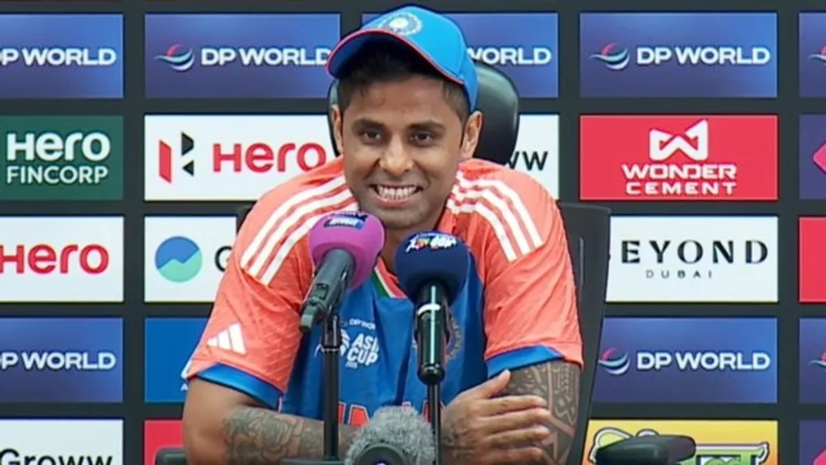 Suryakumar Yadav Makes fun of pakistani journlist