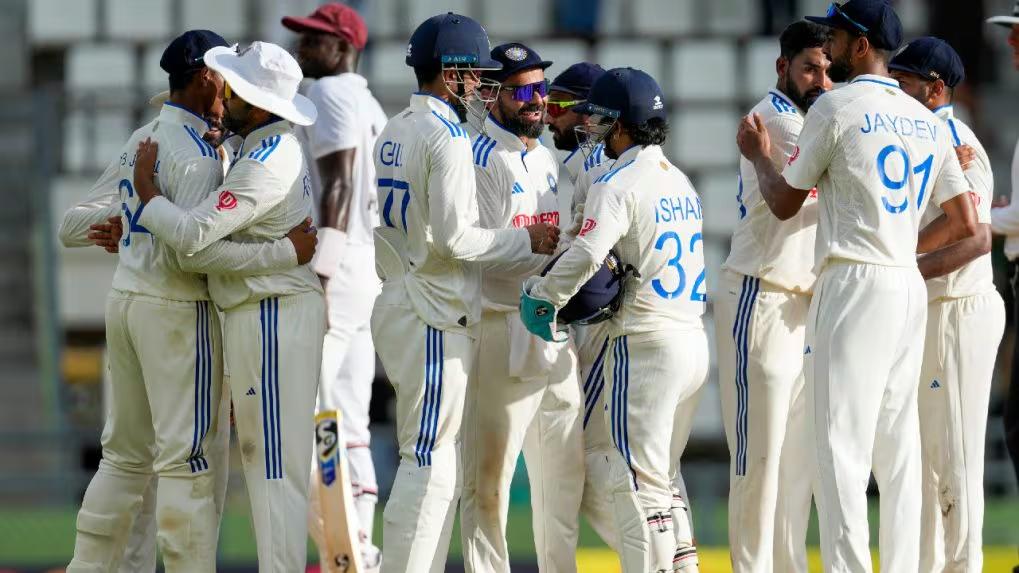 IND VS WI: भारत-वेस्टइंडीज सीरीज के लिए टीम ऐलान होते ही लगा बड़ा झटका, चयन के बाद बाहर हुआ खिलाड़ी, इस खिलाड़ी को मिला मौका
