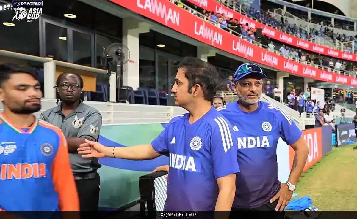 टूटा हुआ हाथ लेकर उतरा था बल्लेबाजी करने, एशिया कप खत्म होते ही किया संन्यास का ऐलान, कोच गौतम गंभीर हुए भावुक