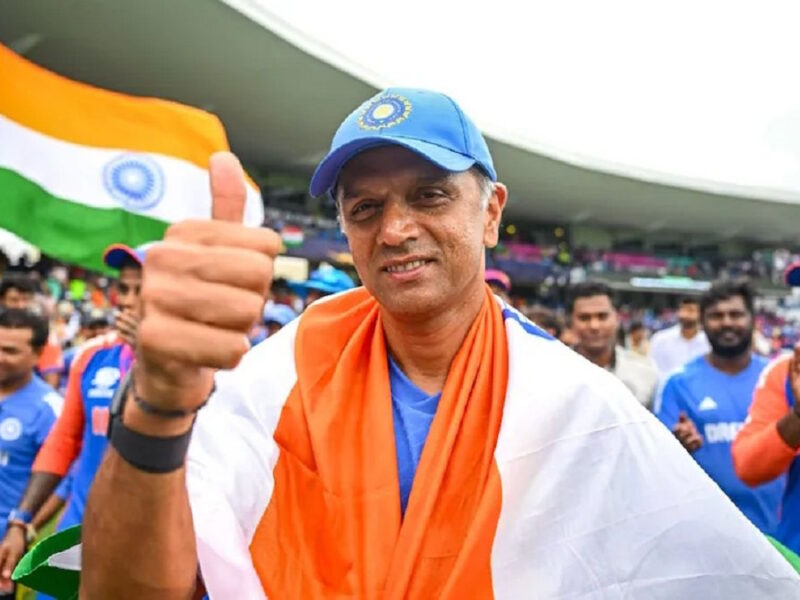जानिये कितने करोड़ संपत्ति के मालिक हैं टीम इंडिया के पूर्व कोच Rahul Dravid, क्रिकेट की पिच और कोचिंग से करते है मोटी कमाई