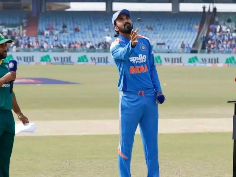 केएल राहुल ने टॉस जीतते ही कर दिया बड़ा खेल, इस खिलाड़ी को किया टीम इंडिया से बाहर, प्लेइंग 11 में हुए 3 बड़े बदलाव
