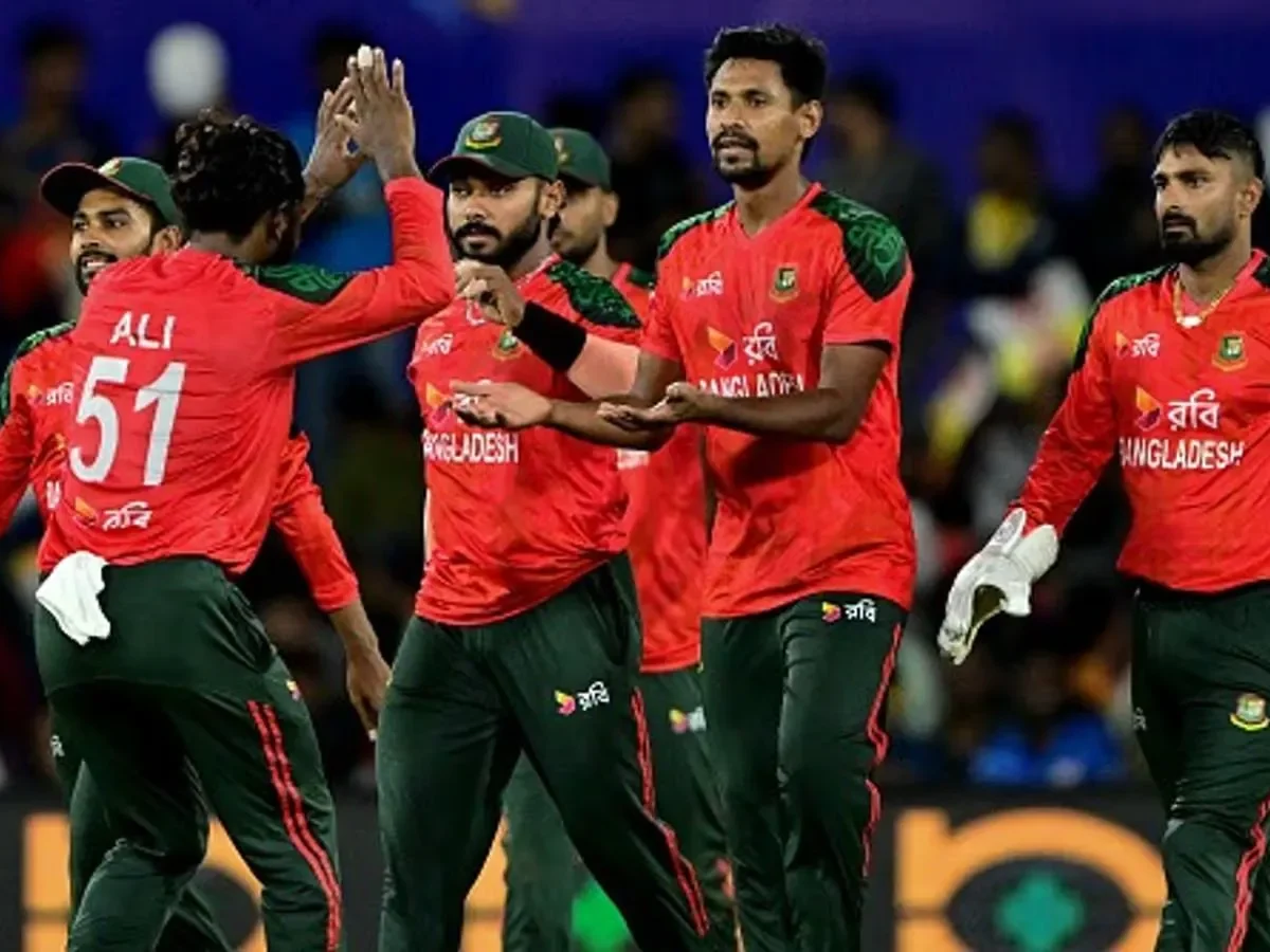 BCB सलाहकार आसिफ नजरुल ने अब भारत के बाद श्रीलंका को भी दी धमकी, कहा “सिर्फ ये 2 देश करेंगे हमारी मेजबानी”