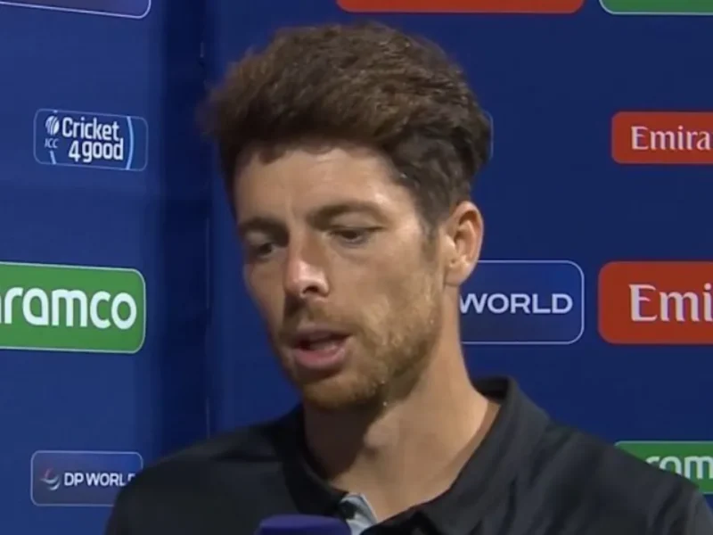 10 ओवरों में हारी न्यूजीलैंड टीम तो लाइव मैच में भड़के कप्तान मिचेल सैंटनर, कहा “ऐसे तो टी20 विश्व कप में….