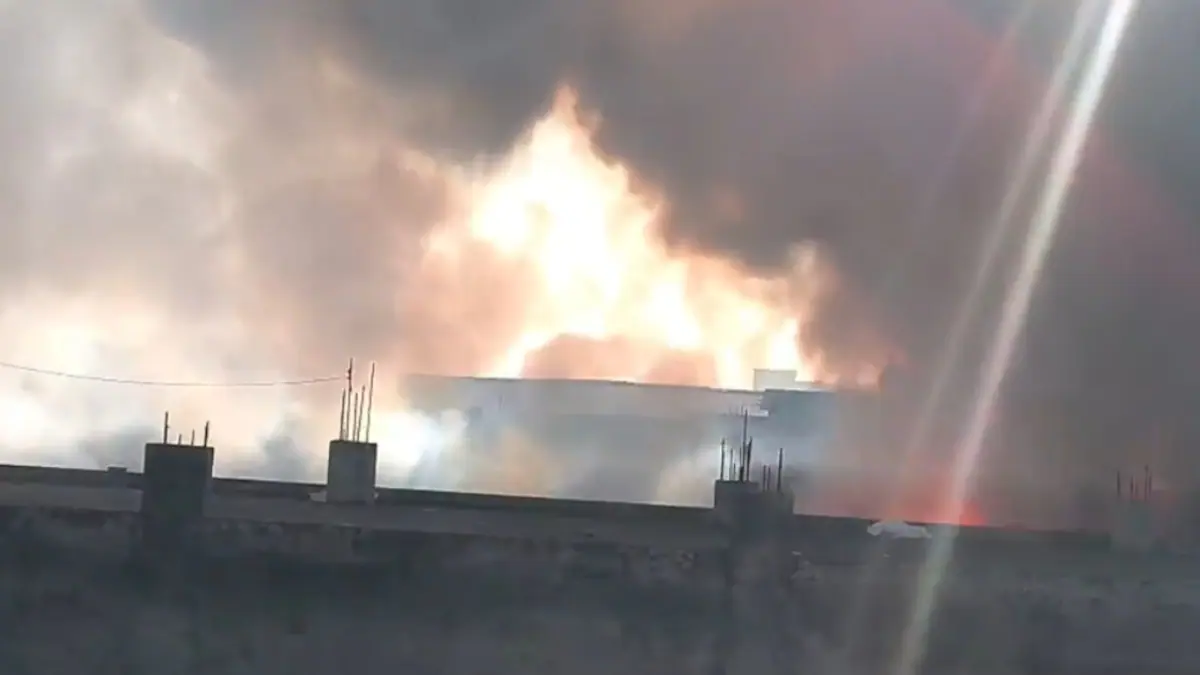 केमिकल फैक्ट्री