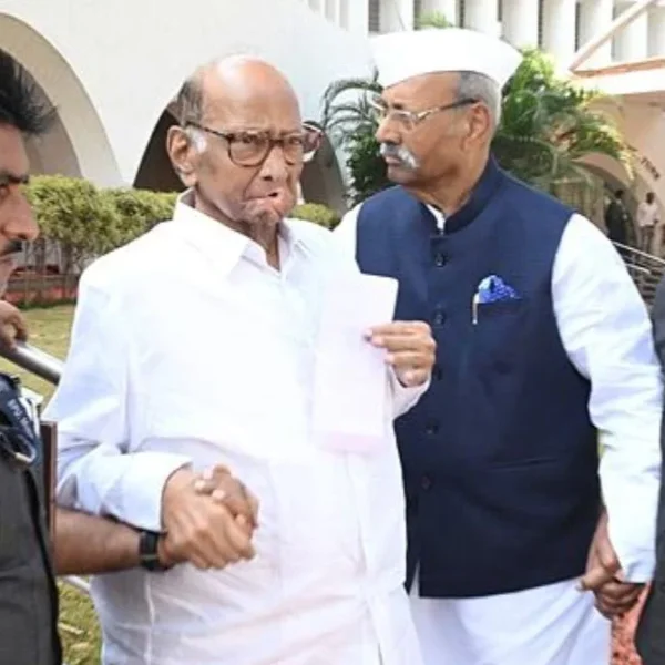 एनसीपी प्रमुख शरद पवार पुणे के रूबी हॉल अस्पताल में भर्ती, कमजोरी के चलते कराया गया इलाज