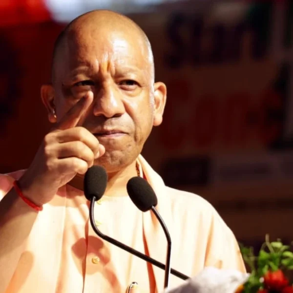 नवरात्रि शुरू होते ही मुख्यमंत्री योगी आदित्यनाथ ने जारी की “जीरो टॉलरेंस” नीति, कहा किसी ने हिंसा या साम्प्रदायिक तनाव बढ़ाया तो…