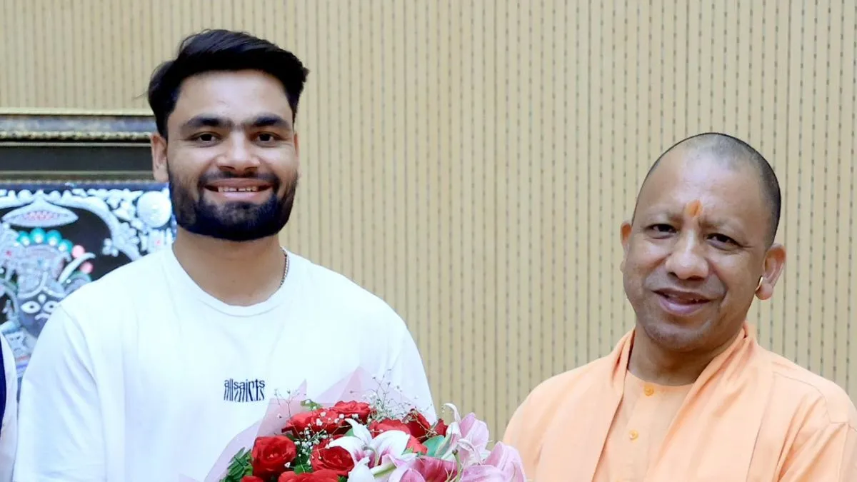 Yogi Adityanath and Rinku Singh