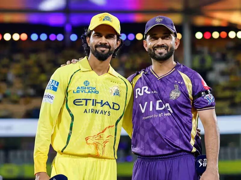 CSK vs KKR players wear black band