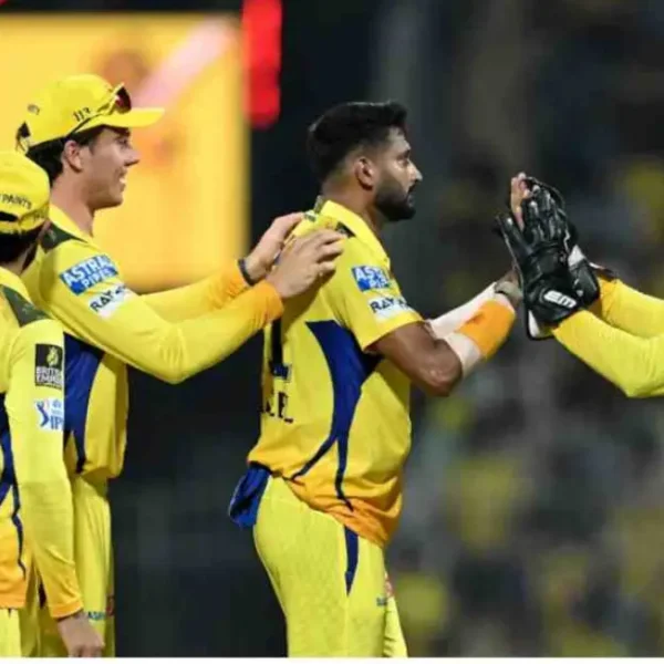 IPL 2026 के बीच CSK के खेमे से आई बुरी खबर, स्टार खिलाड़ी की माँ का हुआ निधन, शोक में डूबी पूरी टीम