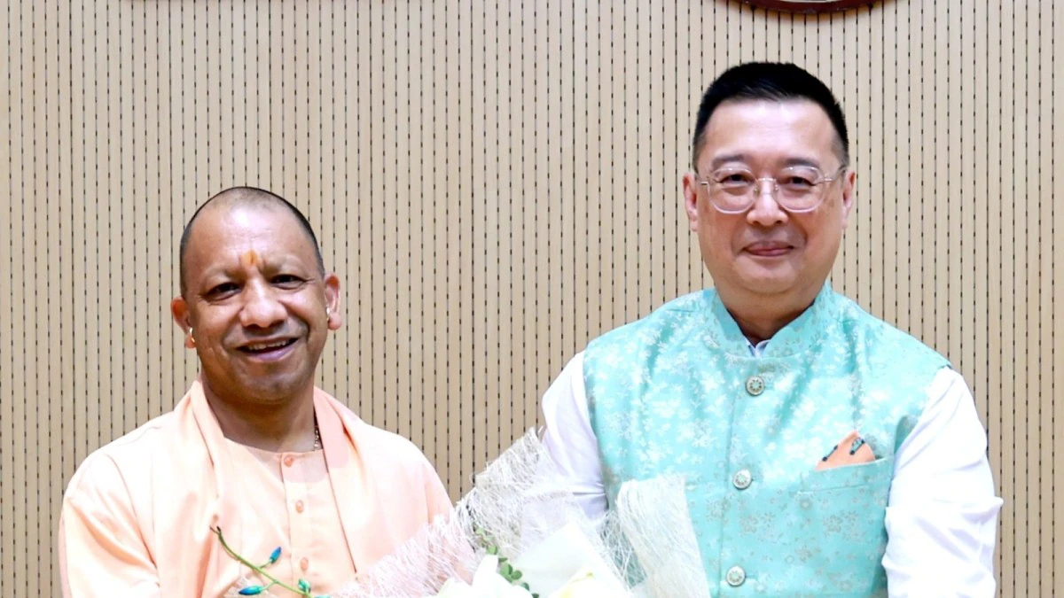 Simon Wong AND YOGI ADITYANATH
