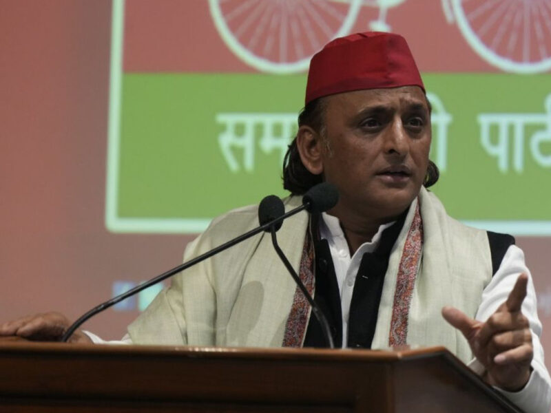 प्रयागराज में सियासी घमासान—सिद्धार्थनाथ सिंह का अखिलेश यादव पर तीखा हमला