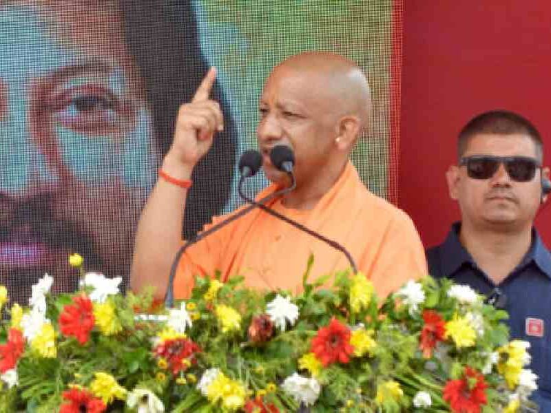 बंगाल की पहचान पर सियासी संग्राम, योगी का विपक्ष पर सीधा हमला