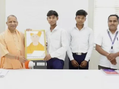 प्रतिभा को मिला सम्मान, छात्रों ने CM को भेंट की अनोखी प्रतिमा