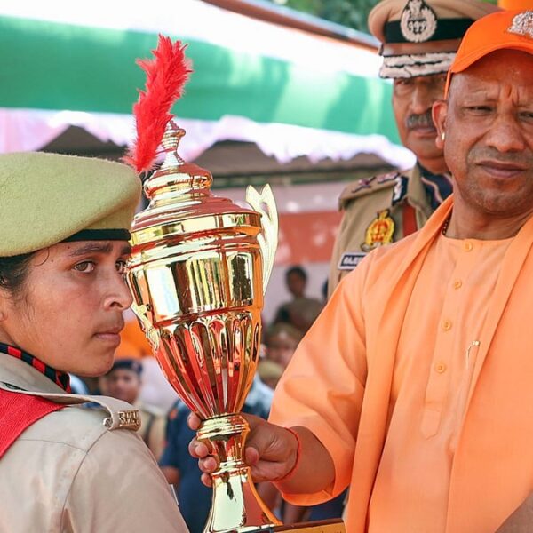 महिला सशक्तिकरण की मिसाल—सीएम योगी ने महिला कांस्टेबलों का बढ़ाया मनोबल