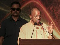 2027 चुनाव की तैयारी में जुटे योगी, हिंदुत्व और राष्ट्रवाद पर फोकस