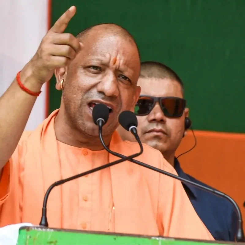 देवरिया में योगी आदित्यनाथ का जनता दर्शन, 655 करोड़ की परियोजनाओं की सौगात