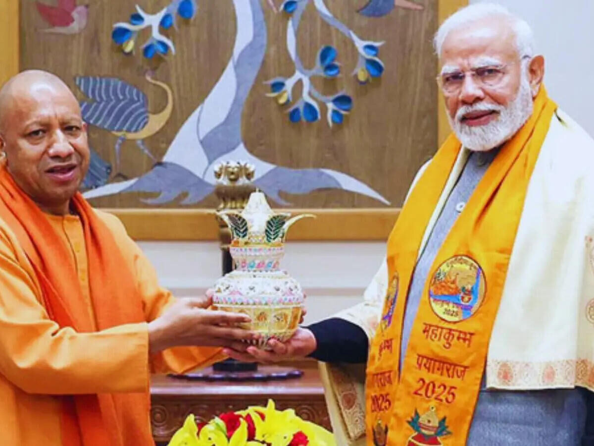 पीएम मोदी की ऐतिहासिक उपलब्धि पर योगी आदित्यनाथ का अभिनंदन, रचा नया इतिहास