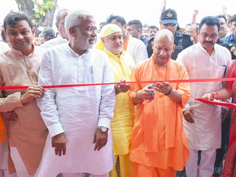 “योगी आदित्यनाथ का बड़ा फैसला: पूर्वी यूपी में सड़क और पुल परियोजनाओं को जून अंत तक मंजूरी देने के निर्देश”