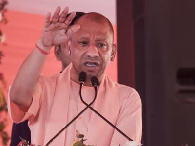 यूपी में 1,375 ग्राम पंचायत अधिकारियों को नियुक्ति पत्र, CM योगी बोले- युवाओं को मिल रहा रोजगार का अवसर