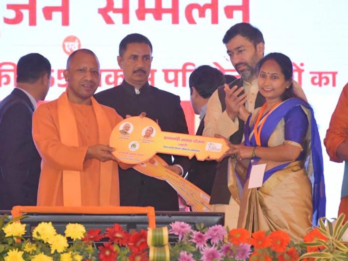 चुनाव से पहले CM योगी आदित्यनाथ ने दिया 868 करोड़ रुपये की विकास परियोजनाओं गाजियाबाद में मंजूरी