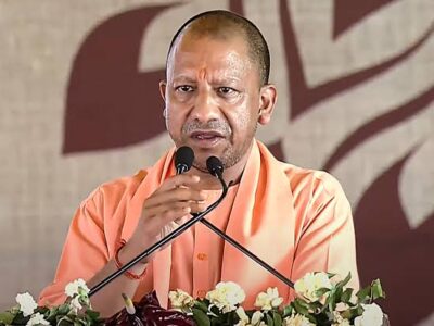 युवाओं के भविष्य से खिलवाड़ करने वालों पर सीएम योगी सख्त, संपत्ति जब्ती और आजीवन कारावास की चेतावनी