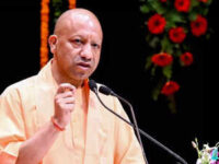 यूपी में एक लाख युवाओं को सरकारी नौकरी का ऐलान, हर हफ्ते बांटे जाएंगे नियुक्ति पत्र