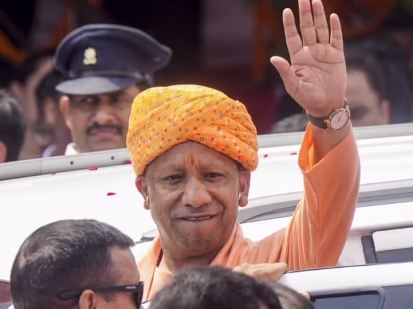 यूपी चुनाव 2027 से पहले Gen-Z के लिए योगी सरकार का बड़ा प्लान, रोजगार से स्वरोजगार तक पर फोकस