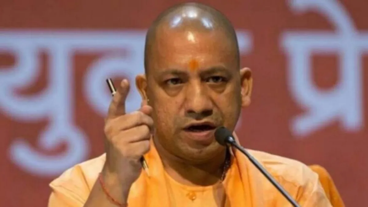 यूपी के शिक्षण संस्थानों में अव्यवस्थाओं पर सीएम योगी सख्त, लापरवाही करने वाले अफसरों पर होगी कार्रवाई
