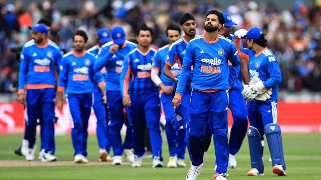 IND vs AFG: भारतीय टीम में एक बार फिर लौटा अनुभव का तड़का, इन 8 खिलाड़ियों की वापसी से बदली पूरी टीम IND vs AFG: भारतीय टीम में एक बार फिर लौटा अनुभव का तड़का, इन 8 खिलाड़ियों की वापसी से बदली पूरी टीम