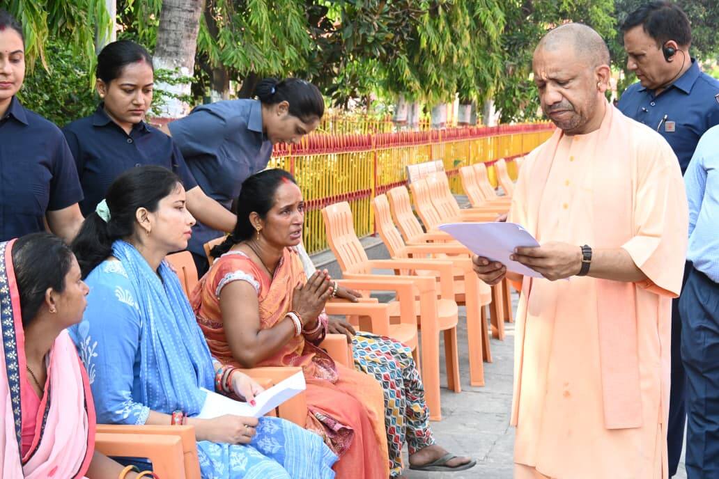 CM YOGI IN JAN SUNWAI