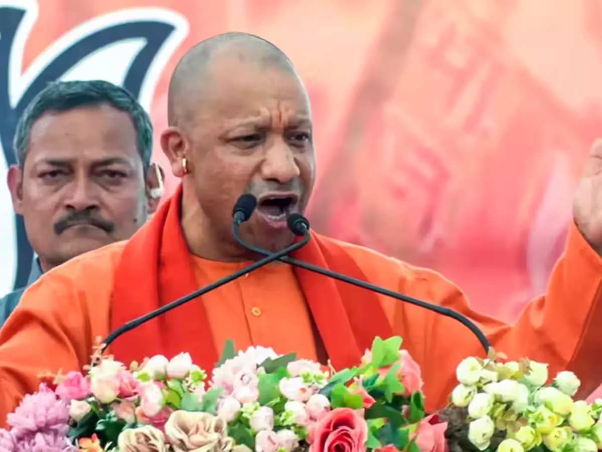 UP चुनाव 2027 से पहले CM योगी का मास्टर स्ट्रोक, गोरखपुर को दिया बड़ी सौगात