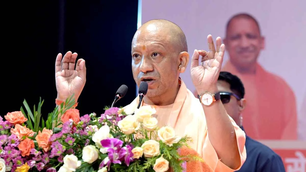 CM Yogi Adityanath SP Shivpal