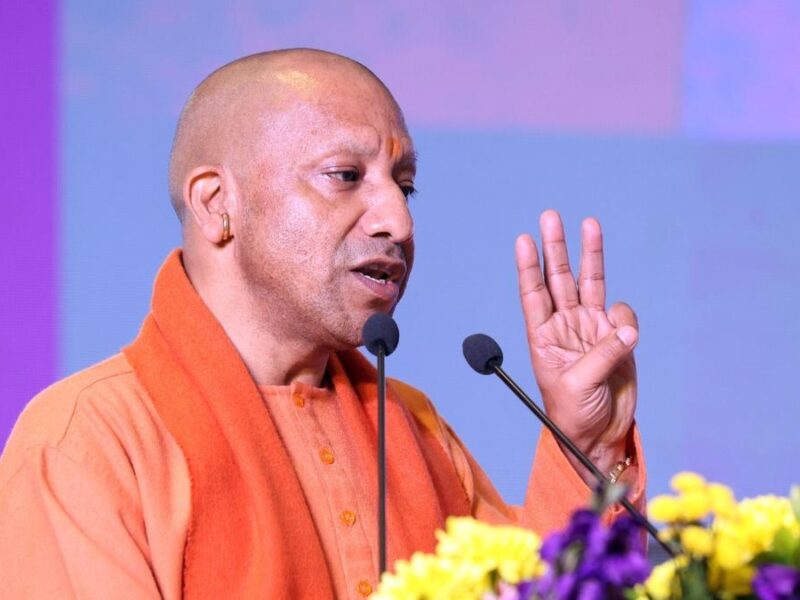 CM योगी के नेतृत्व में उत्तर प्रदेश बन रहा फार्मा हब:दवाओं से मेडिकल डिवाइस तक,10 हजार करोड़ से ज्यादा के निवेश की तैयारी