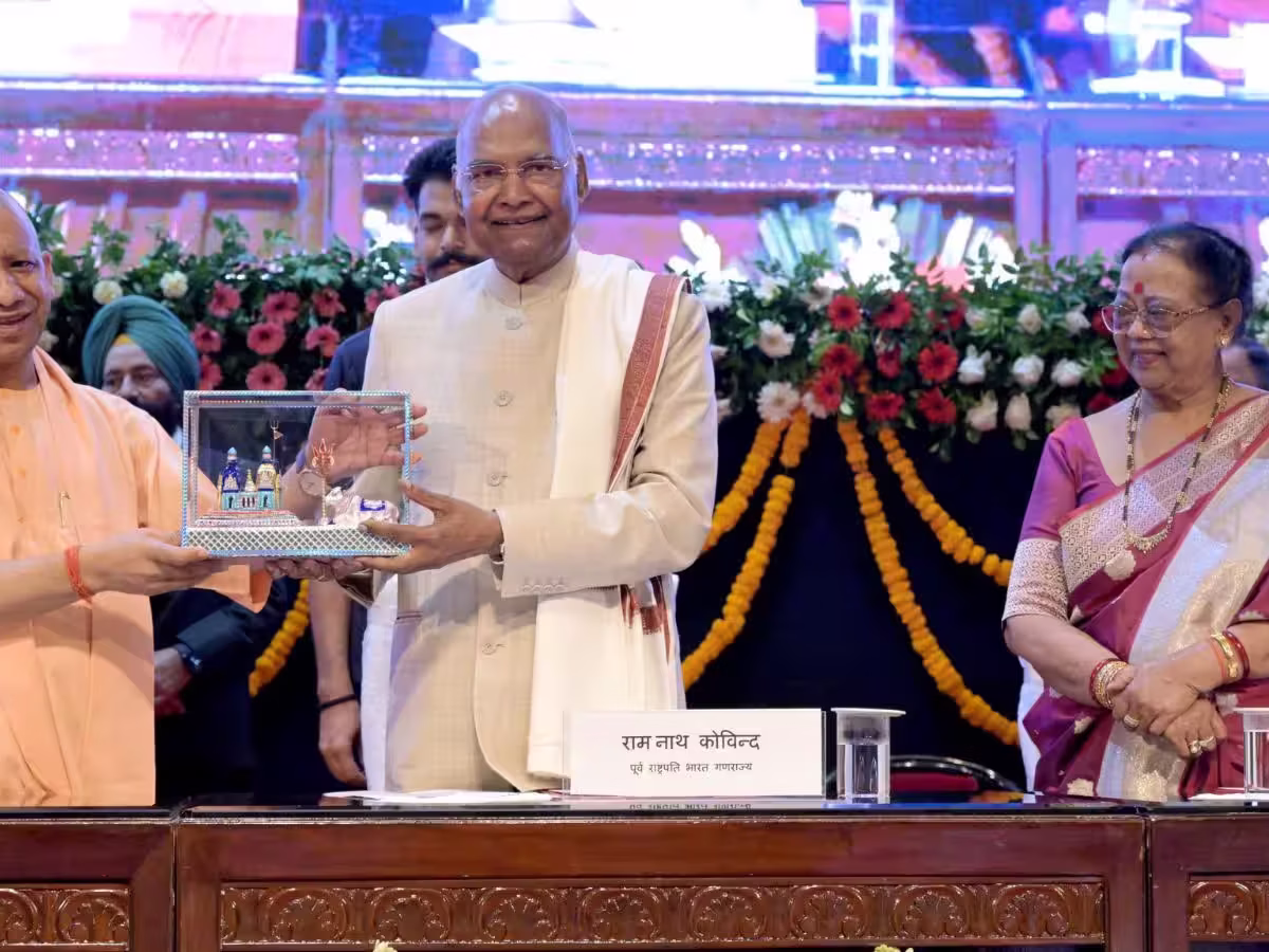 रामनाथ कोविन्द ने की CM योगी की तारीफ़, कहा योगी सरकार का विकास, सुरक्षा और सुशासन पर जोर